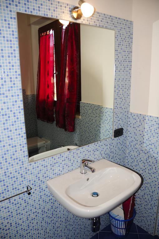 I Portici Appartamenti Marina di Grosseto Phòng bức ảnh