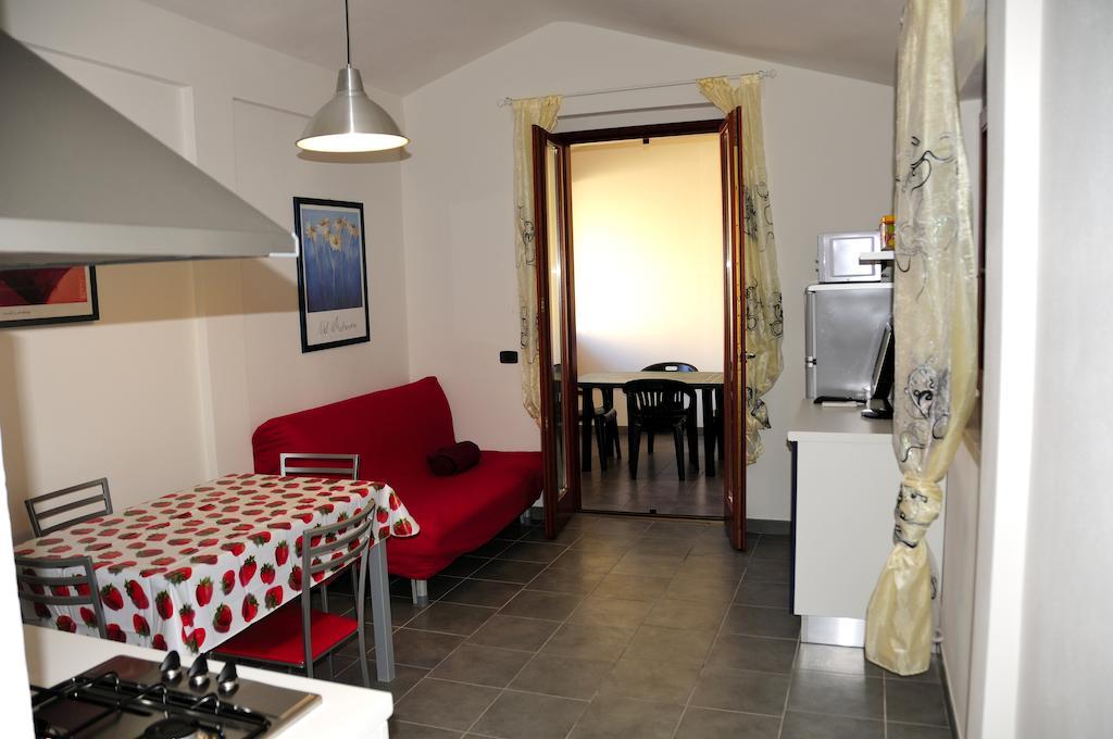I Portici Appartamenti Marina di Grosseto Phòng bức ảnh