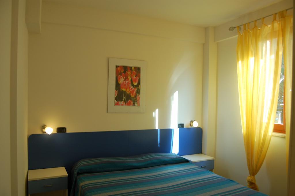 I Portici Appartamenti Marina di Grosseto Phòng bức ảnh